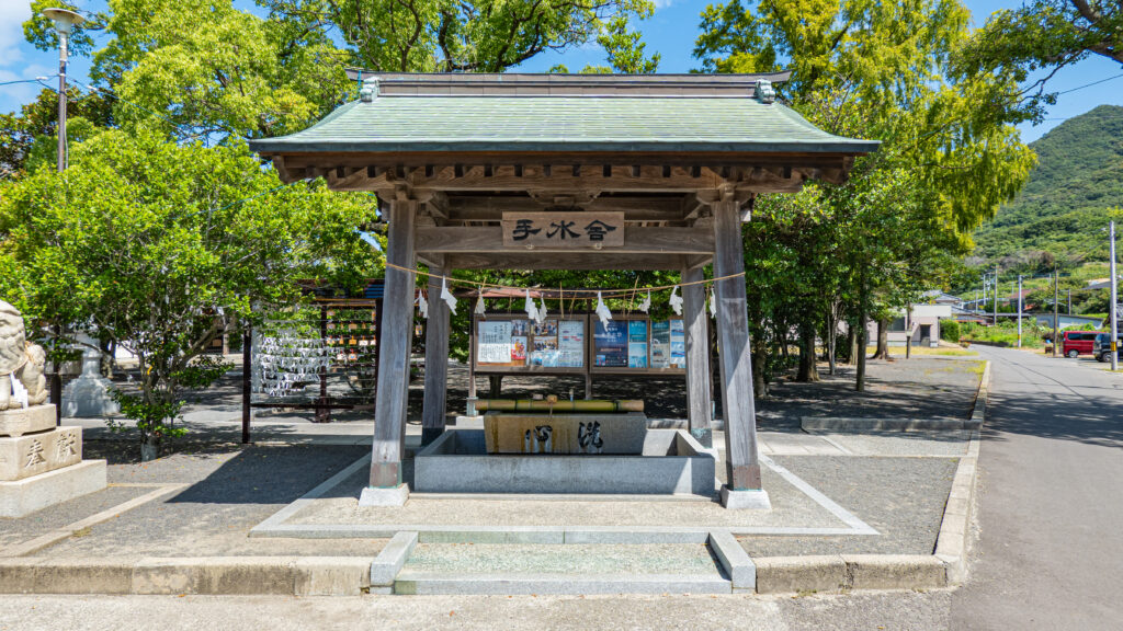 津島神社の手水舎
